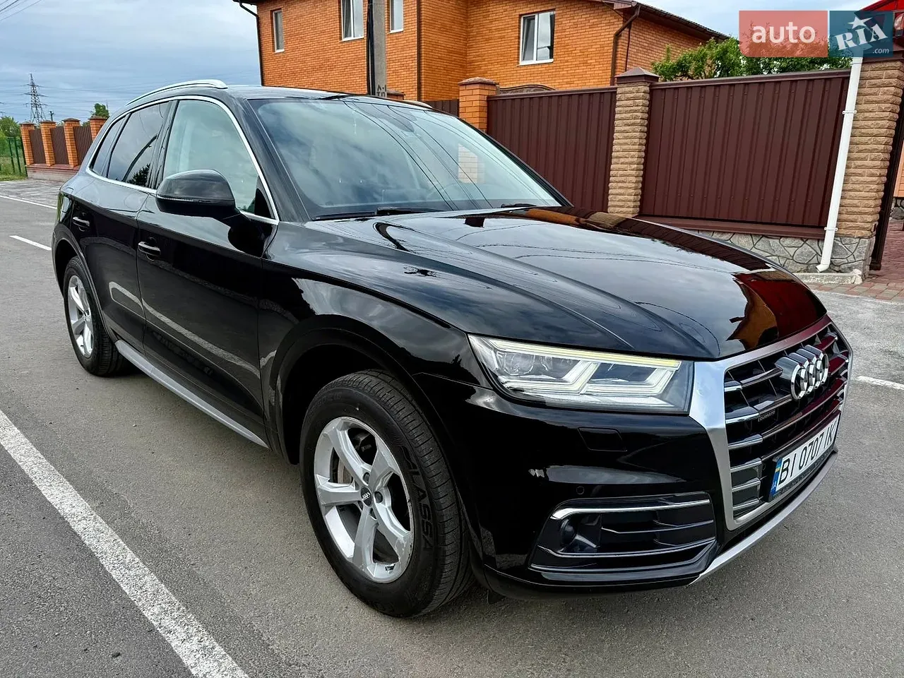 Audi Q5 2017 photo 2