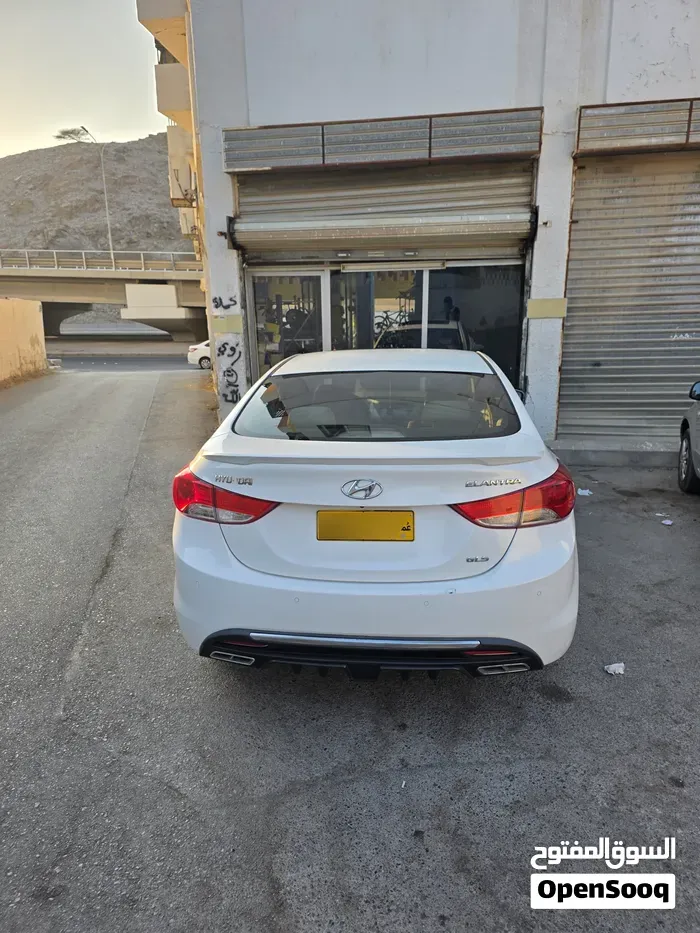 Hyundai Elantra 2012 photo 2