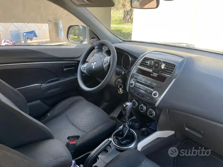 Mitsubishi Asx 2012 photo 5