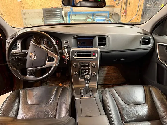 Volvo V60 2012 photo 3