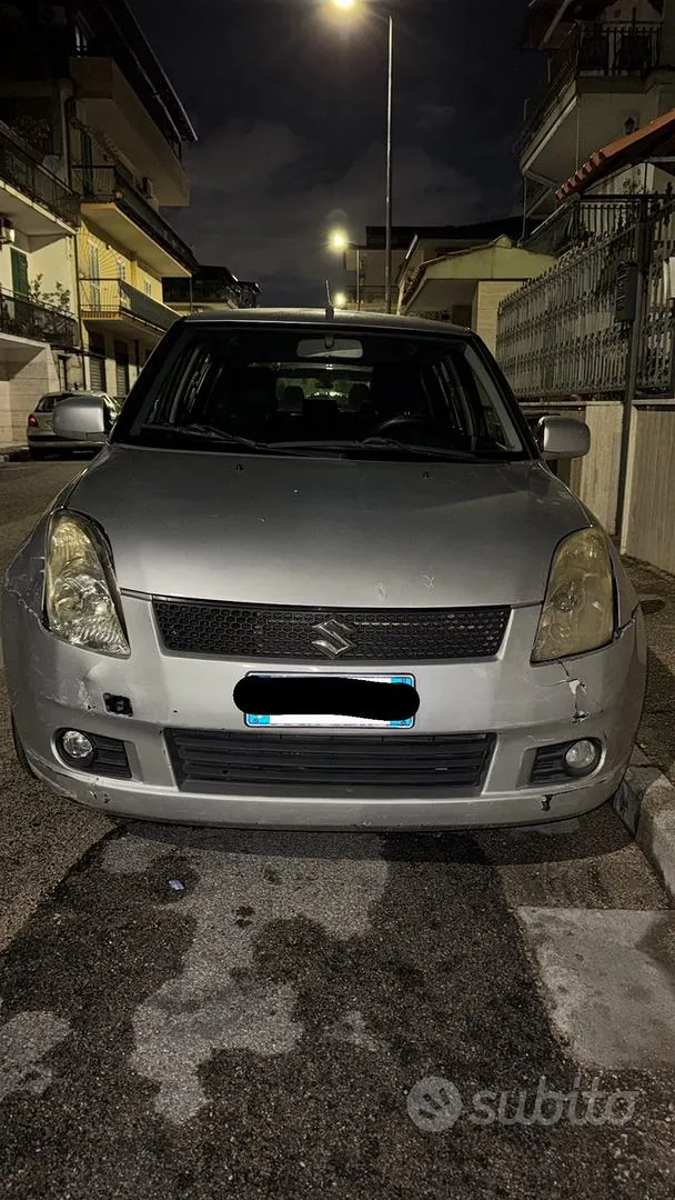 Suzuki Swift 2005 photo 2