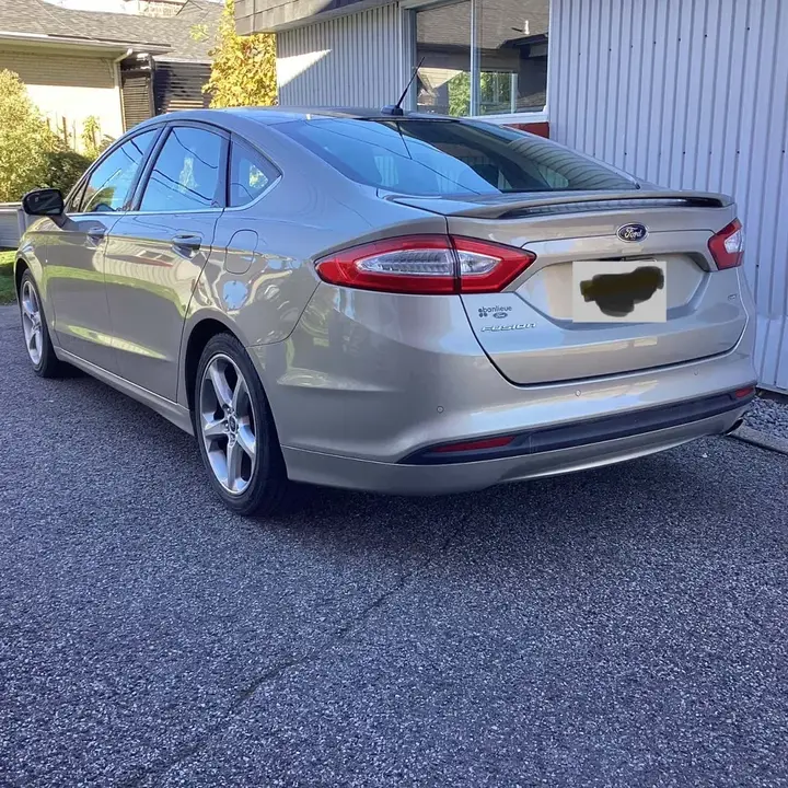 Ford Fusion 2015 photo 2