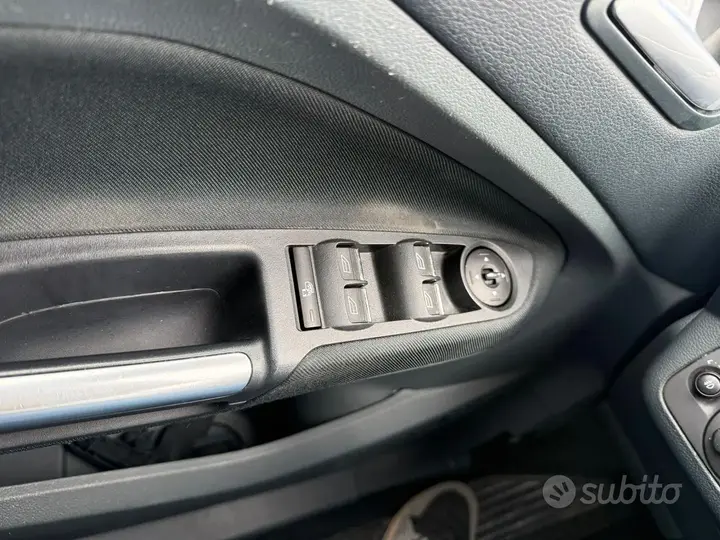 Ford C-Max 2014 photo 4