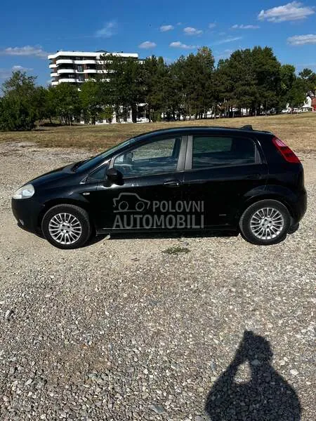 Fiat Grande Punto 2007 photo 4
