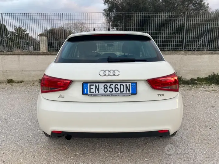 Audi A1 2012 photo 5