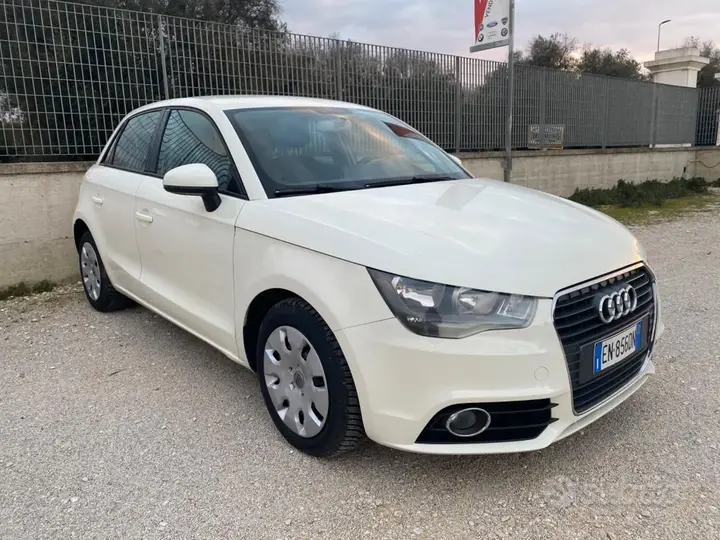 Audi A1 2012 photo 3