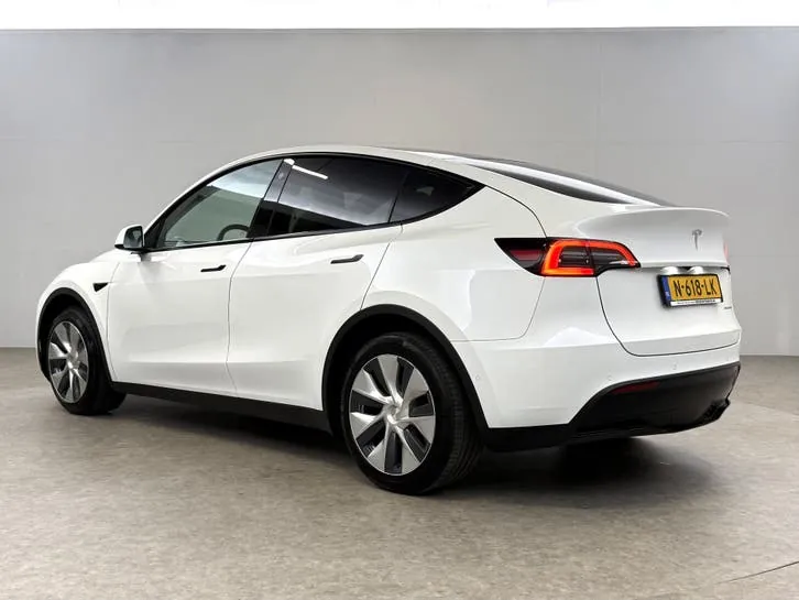 Tesla Model Y 2021 photo 3