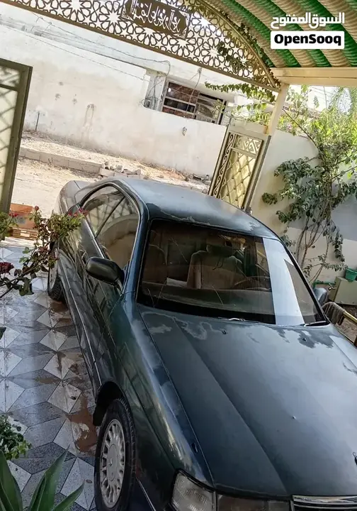 Toyota Crown 1991 photo 4