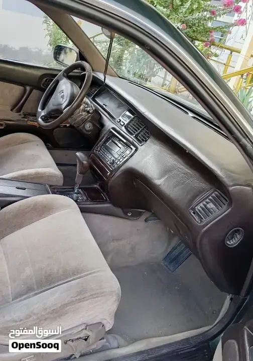 Toyota Crown 1991 photo 3