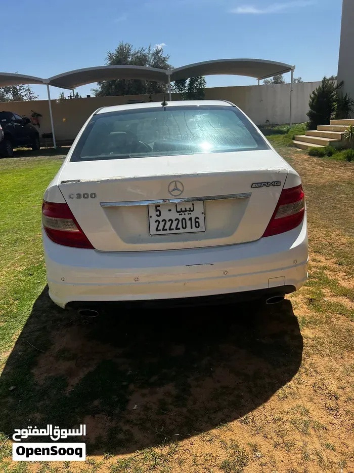 Mercedes-Benz C-Class 2011 photo 3