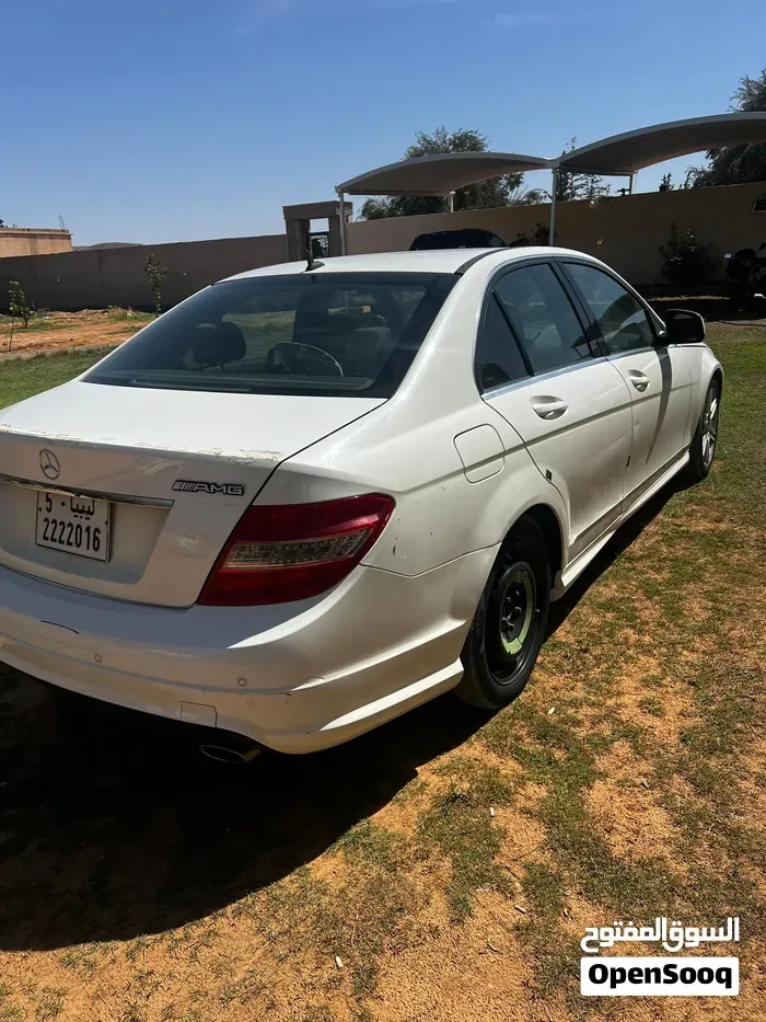 Mercedes-Benz C-Class 2011 photo 4