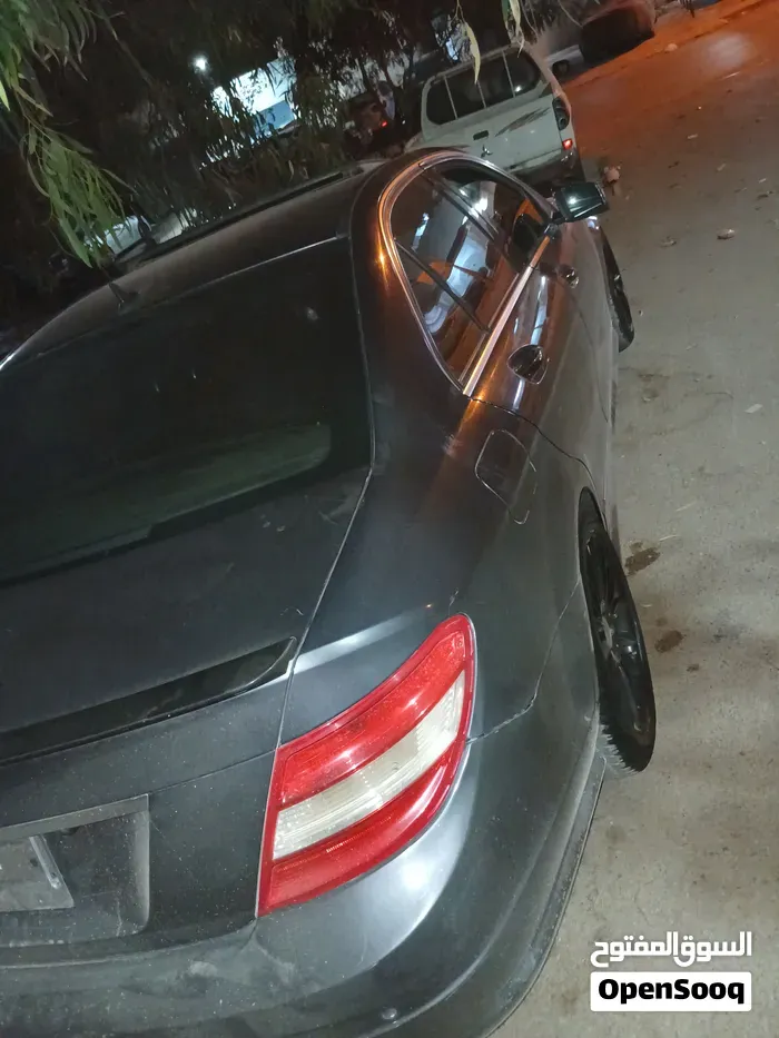 Mercedes-Benz C-Class 2011 photo 5