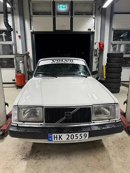 Volvo 240 1990 photo 3