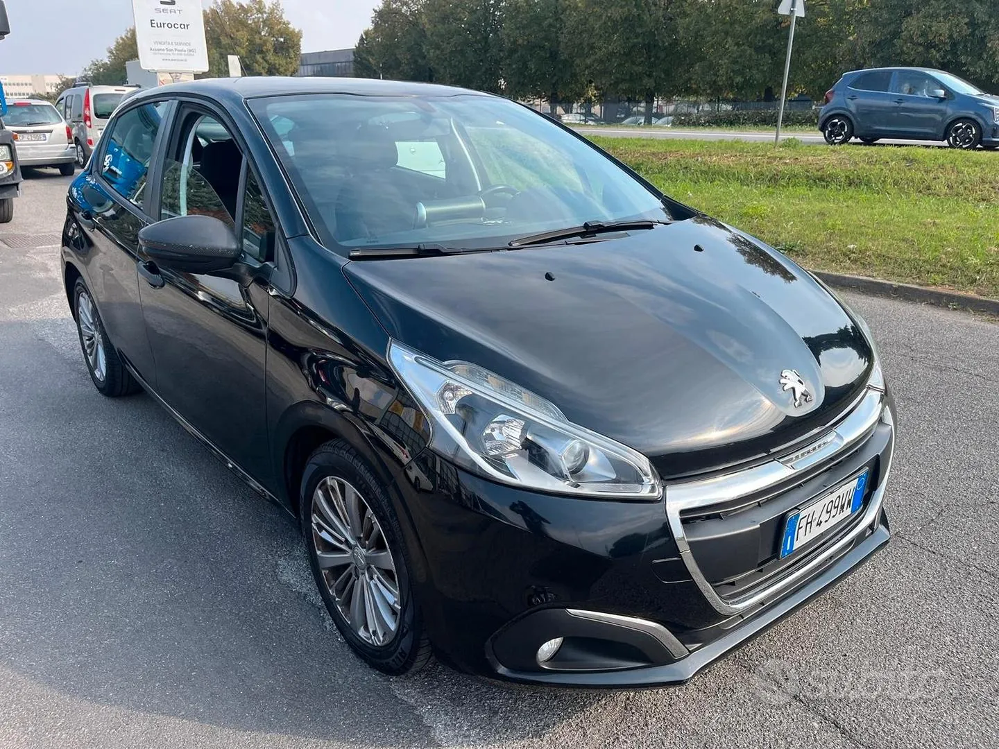 Peugeot 208 2017 photo 2