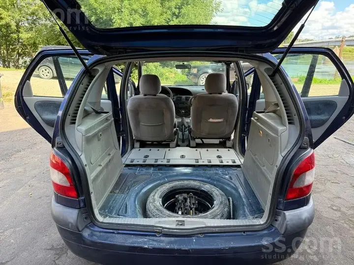 Renault Scenic 2002 photo 2