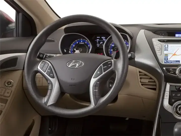 Hyundai Elantra 2012 photo 4
