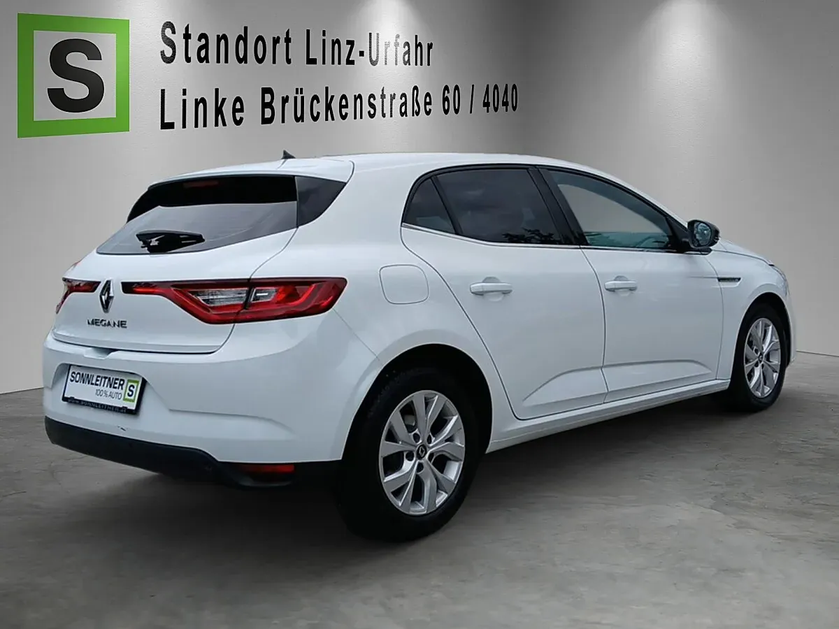 Renault Megane 2019 photo 3