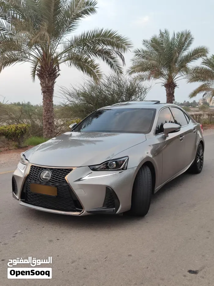 Lexus Is 2017 photo 3