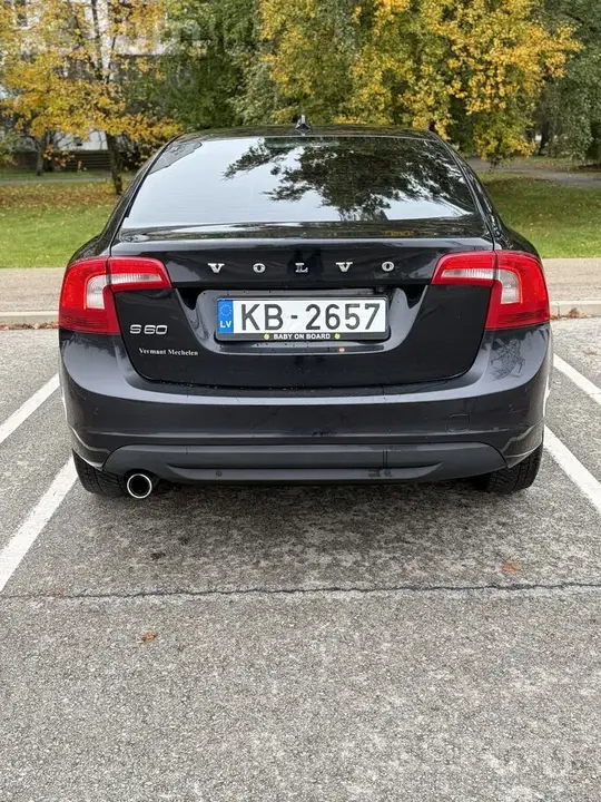 Volvo S60 2011 photo 4