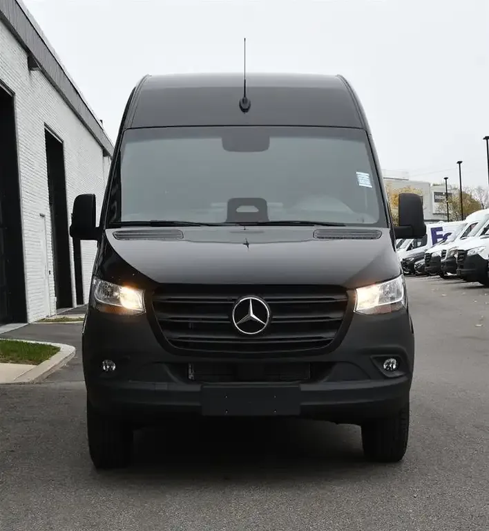 Mercedes-Benz Sprinter 2500 2026 photo 2