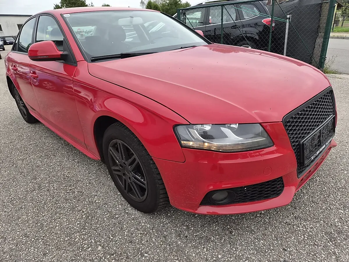 Audi A4 2011 photo 2