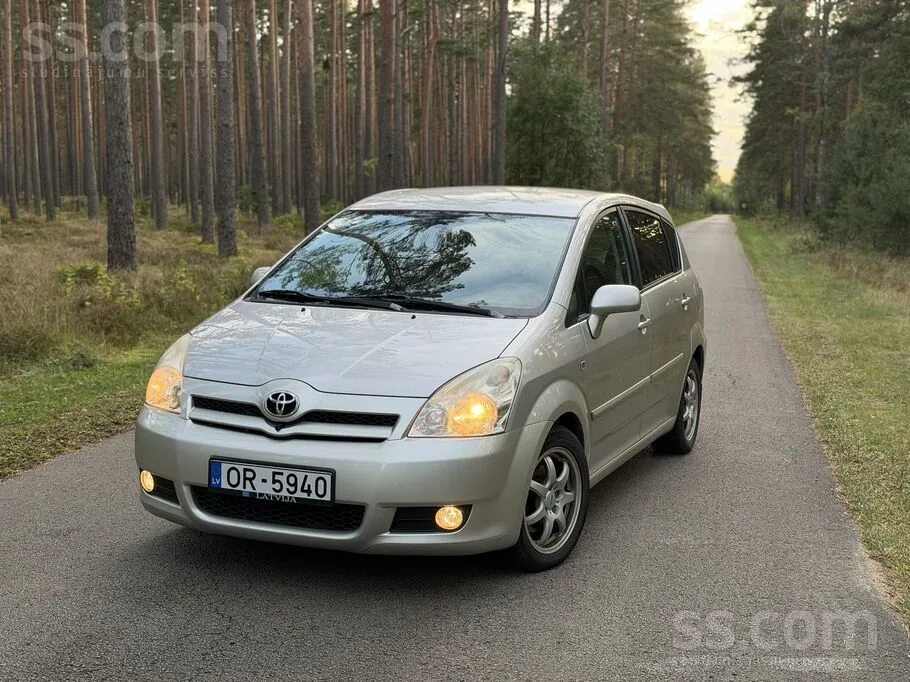 Toyota Corolla Verso 2007 photo 2