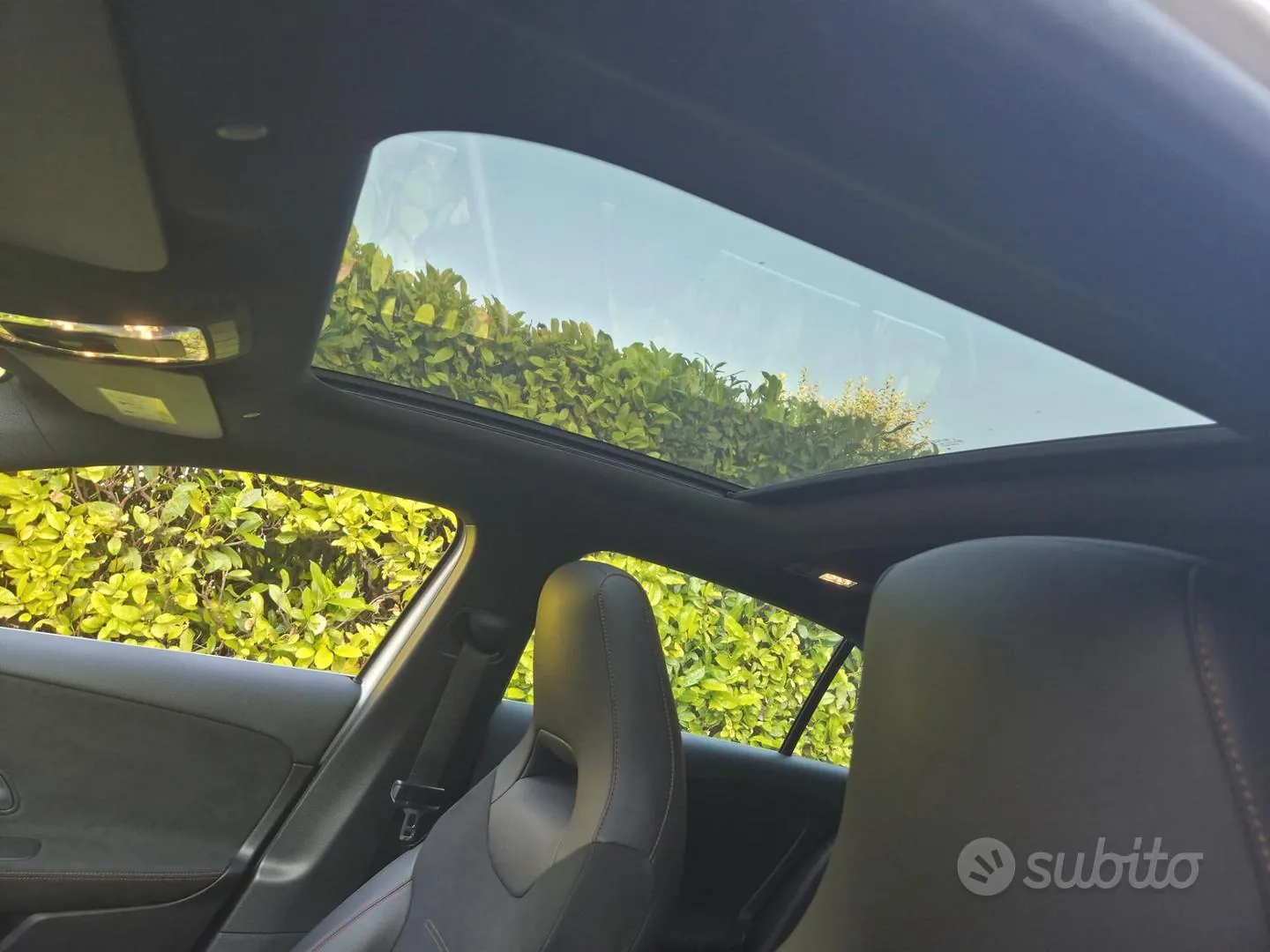 Mercedes-Benz A250 2019 photo 2