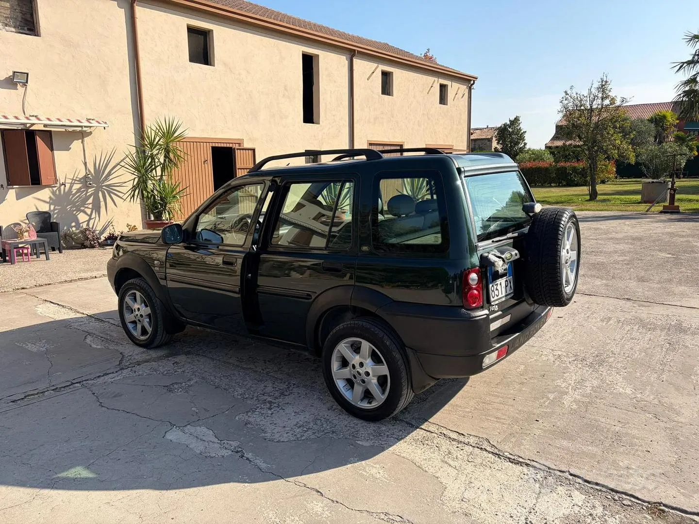 Land Rover Freelander 2004 photo 3