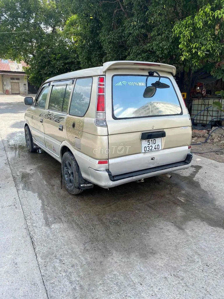 Mitsubishi Jolie 2003 photo 4