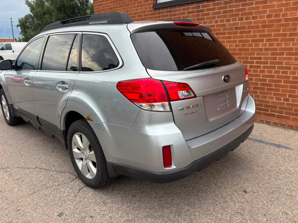 Subaru Outback 2012 photo 3