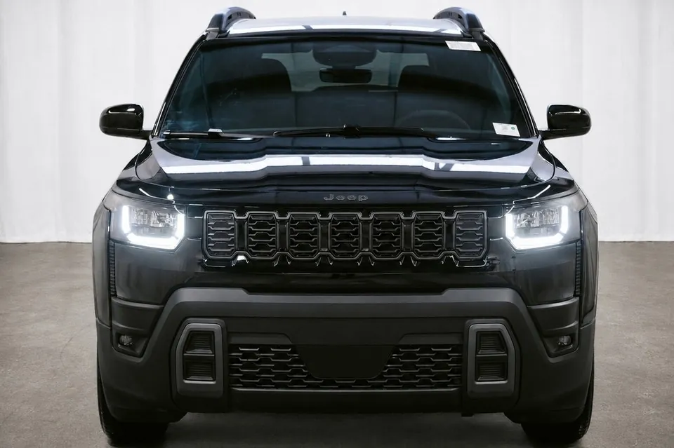 Jeep Cherokee 2026 photo 2