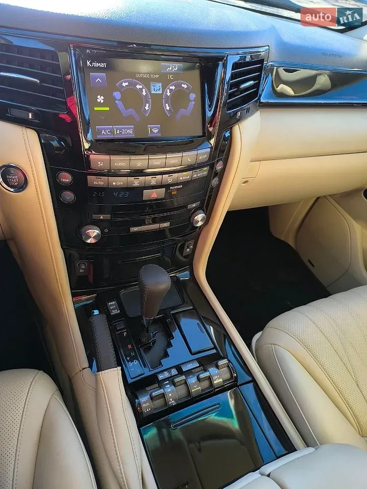 Lexus Lx 2013 photo 5