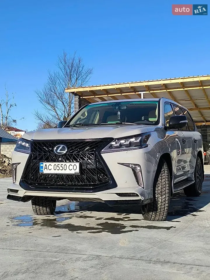 Lexus Lx