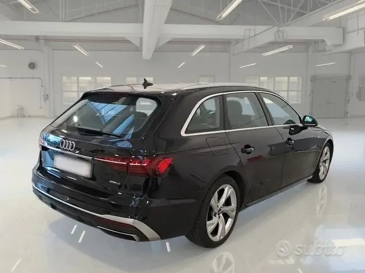 Audi A4 Avant 2023 photo 4