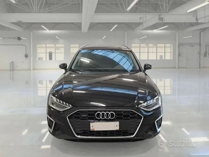 Audi A4 Avant 2023 photo 2