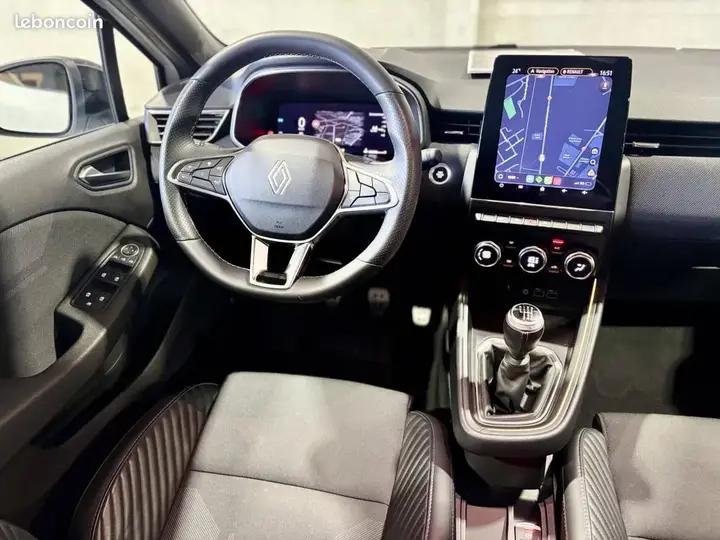 Renault Clio 2025 photo 3