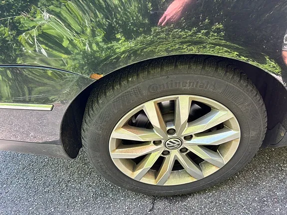 Volkswagen Passat 2010 photo 5