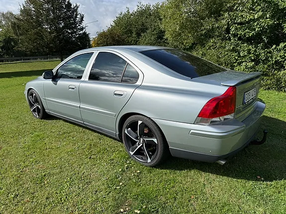 Volvo S60 2008 photo 2