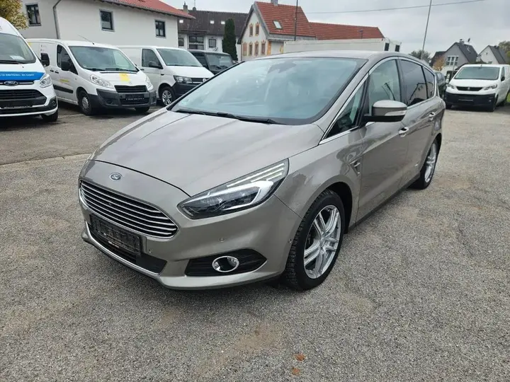 Ford S-Max