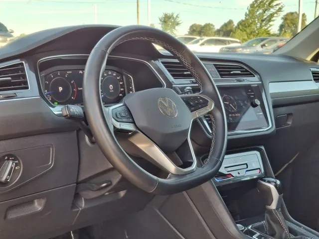 Volkswagen Tiguan 2024 photo 2