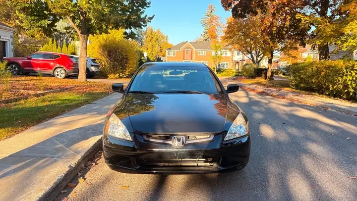 Honda Accord 2003 photo 2