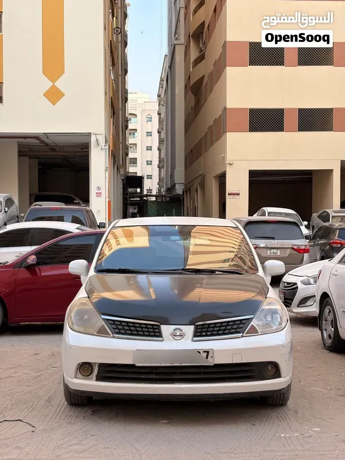 Nissan Tiida 2006 photo 2