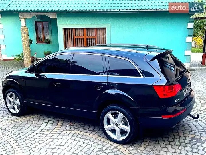 Audi Q7 2007 photo 2