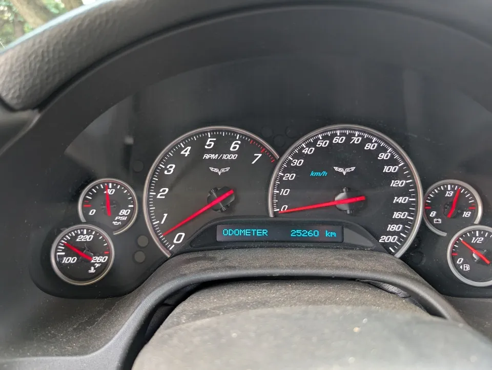 Chevrolet Corvette 2011 photo 3