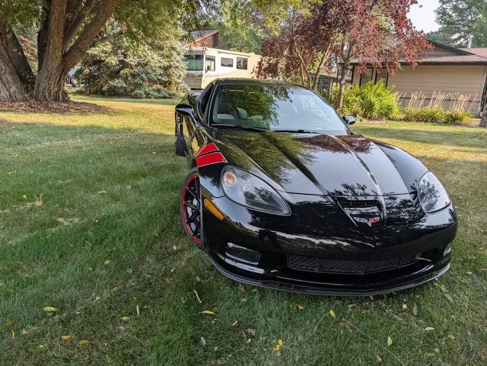 Chevrolet Corvette 2011 photo 4