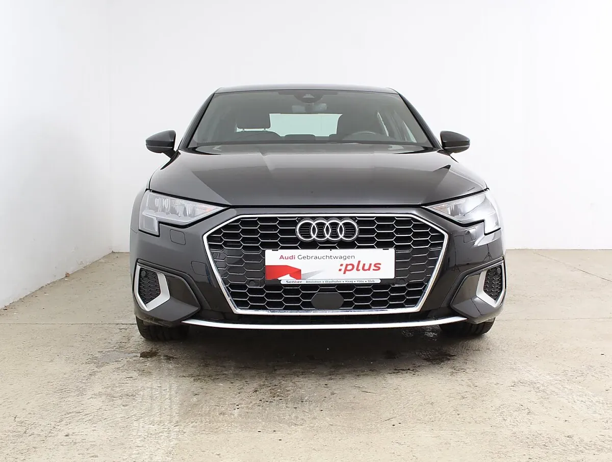 Audi A3 2022 photo 2