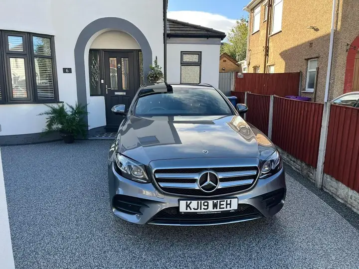 Mercedes-Benz E-Class 2019 photo 3