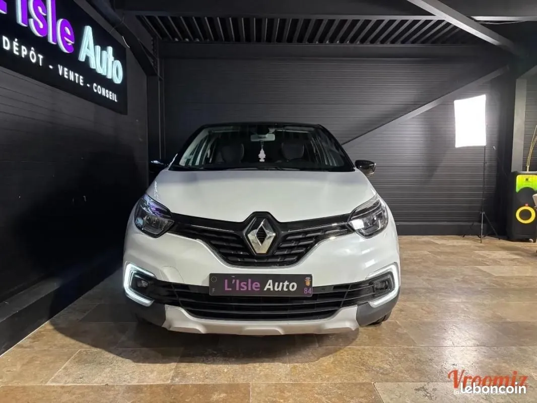 Renault Captur 2018 photo 2