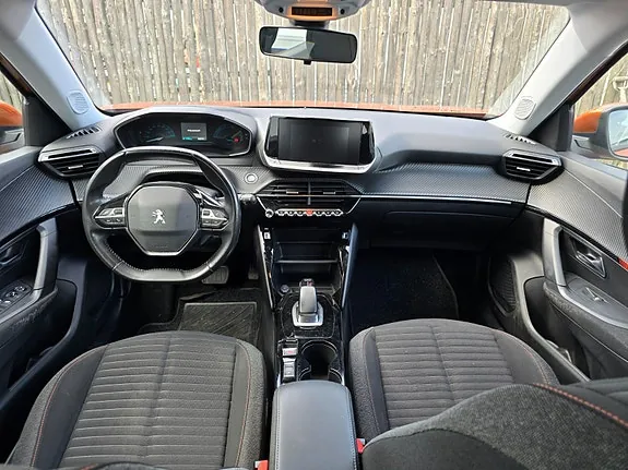 Peugeot E-2008 2021 photo 5