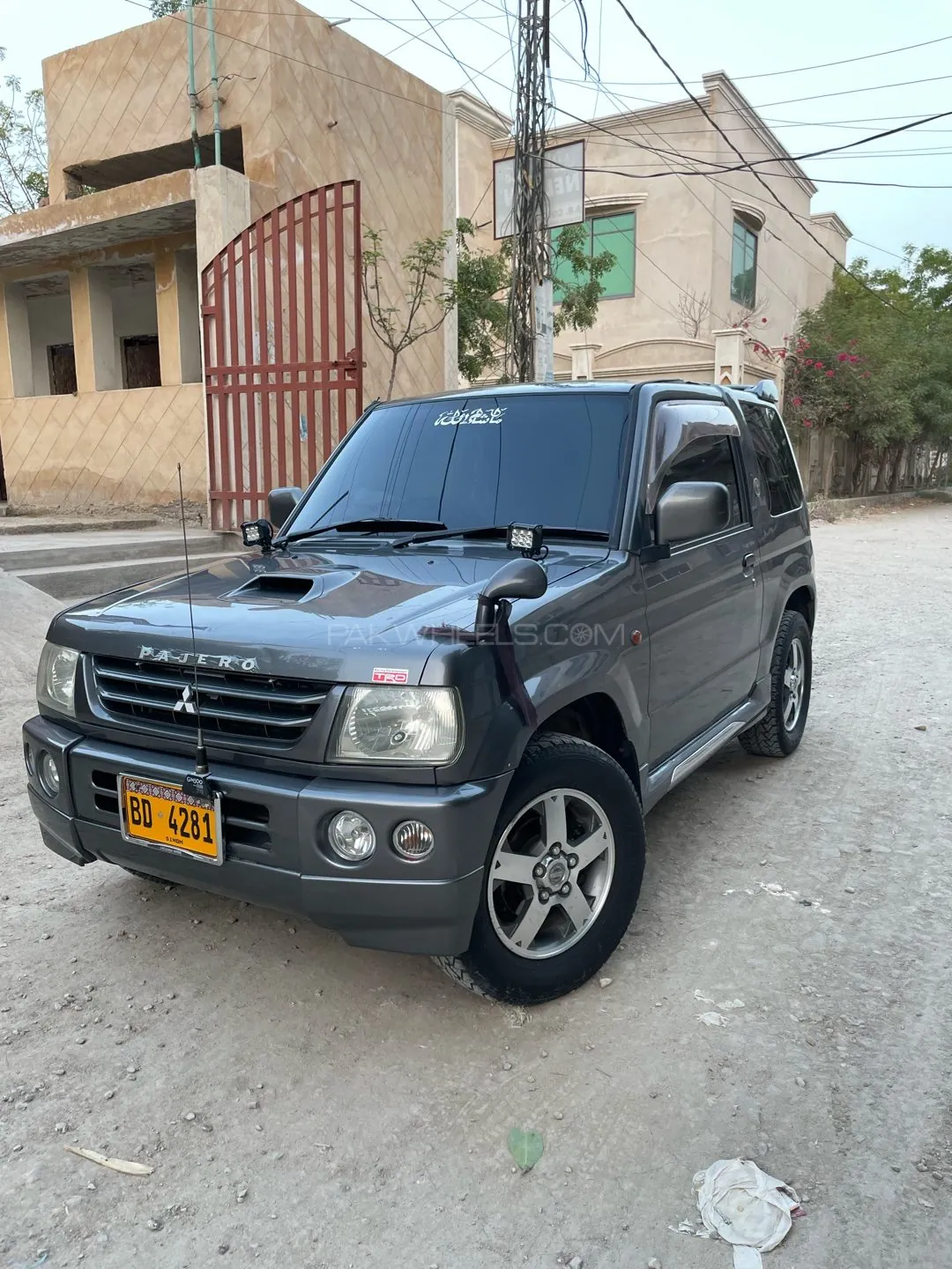 Mitsubishi Pajero Mini